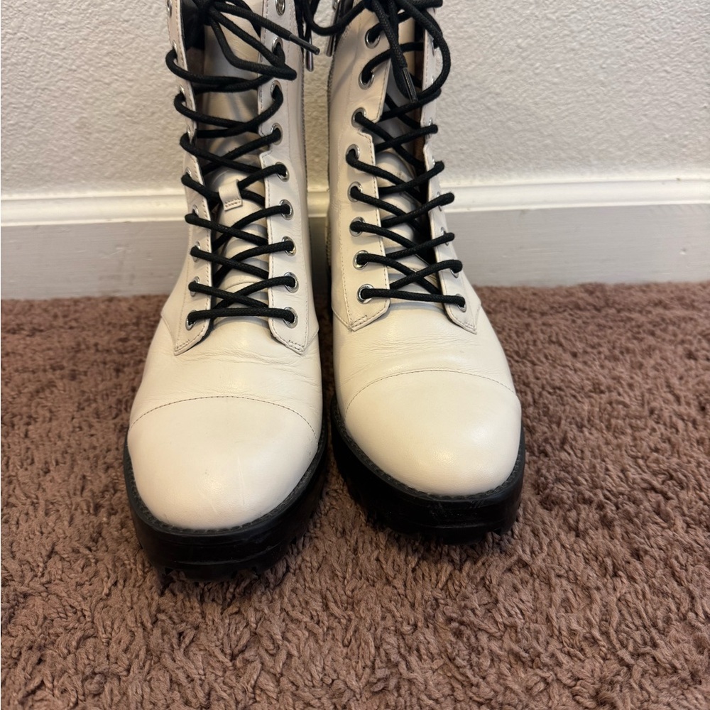 Michael Kors Bastian Lace Up Leather Combat Boots Cream Moto 8.5 - Picture 3 of 9